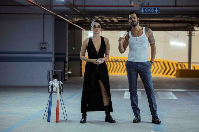 İrem Sak Show TV Çukur dizisindeki imajıyla büyüledi Seren Erdenet'i canlandırıyor - Resim: 4