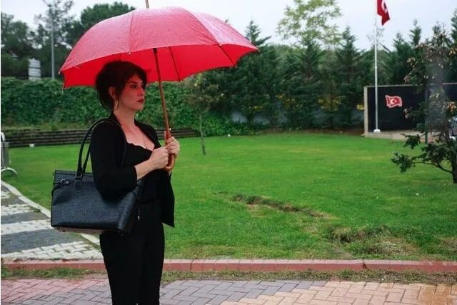 Kırmızı Oda'nın Meliha'sı Evrim Alasya Akrep dizisiyle geri dönüyor yeni rolü olay! - Resim: 2