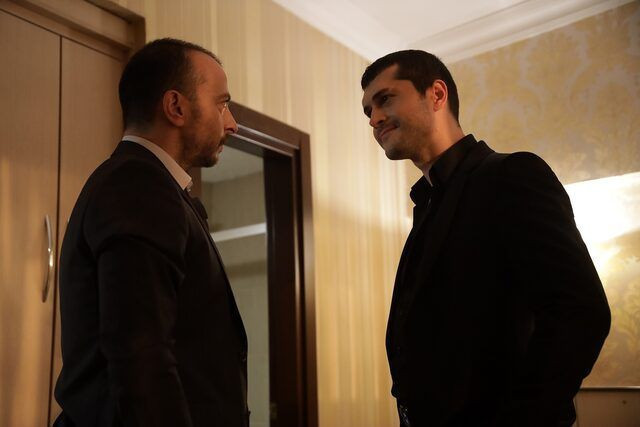 FOX TV'nin Son Yaz dizisi ortalığı yıktı geçti Ali Atay özlemi bitti TT oldu - Resim: 1