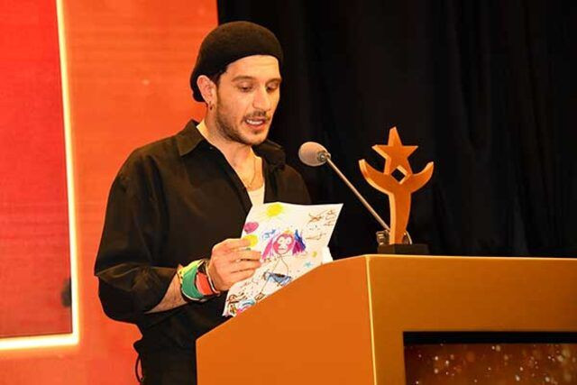 Sefirin Kızı'ndan ayrılan Uraz Kaygılaroğlu'ndan Berrak Tüzünataç'la aşk açıklaması - Resim: 4