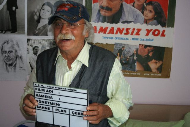 'İşte Felaket Tellalı'nın önemi' deyip Yeşilçam yıldızı Mustafa Dik'in ölümünü duyurdu - Resim: 3