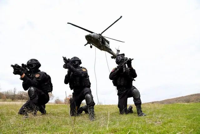 Seyircinin tüyleri ürperdi Teşkilat dizisi JÖH ve MİT operasyonuyla nefes kesti - Resim: 2