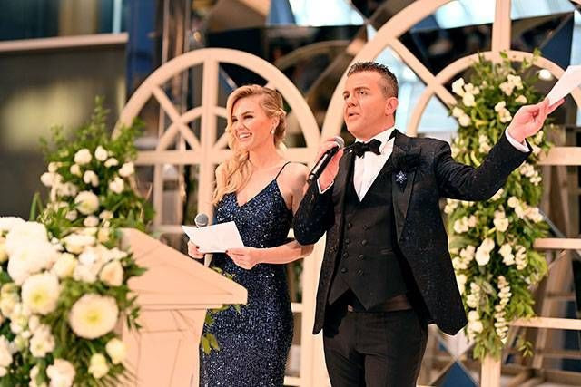 Onur Can Kadıoğlu ve Esma Nur Hantumanlı evlendi! Düğünde Ebru Gündeş rüzgarı esti - Resim: 2