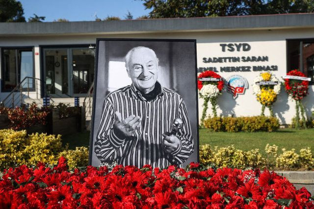 Duayen sunucu Halit Kıvanç son yolculuğuna uğurlandı - Resim: 4