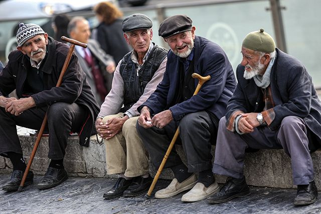 Adeta emekliler şehri! Türkiye'nin en yaşlıları bu ilde... - Resim: 1