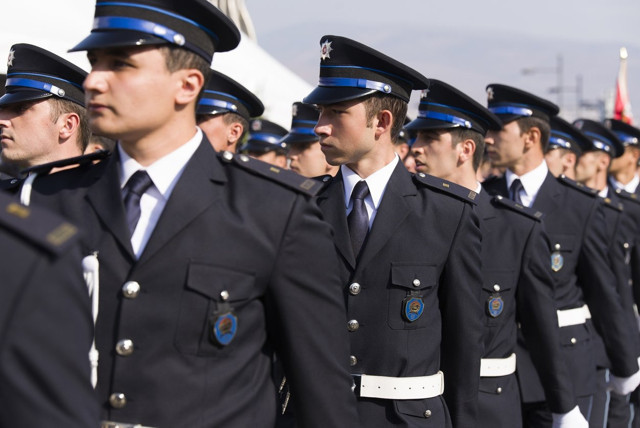 Polis olmak için başvurular başladı! İşte son başvuru zamanı - Resim: 1