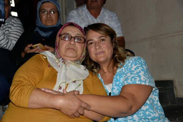 Şehit yakınlarından Diyarbakırlı annelere destek - Resim: 1
