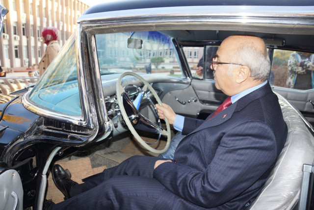 Adnan Menderes'in makam otomobili Aydın'a getirildi - Resim: 0