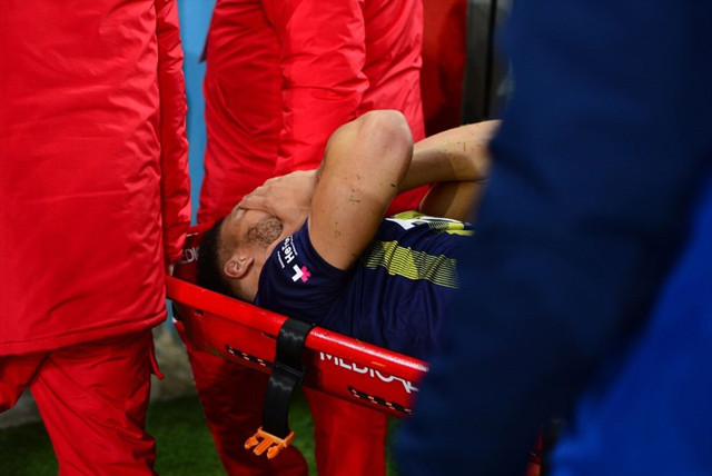 Fenerbahçe'ye Simon Falette'den kötü haber - Resim: 2