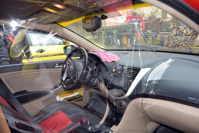 Bingöl'de taksiciden ilginç olduğu kadar da başarılı Corona virüs önlemi - Resim: 1