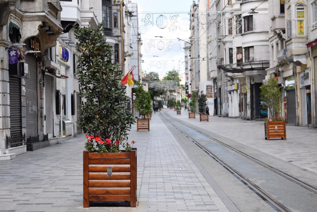 Beyoğlu Belediye Başkanı: Pandemi sonrası için yemyeşil bir İstiklal hazırlıyoruz - Resim: 0