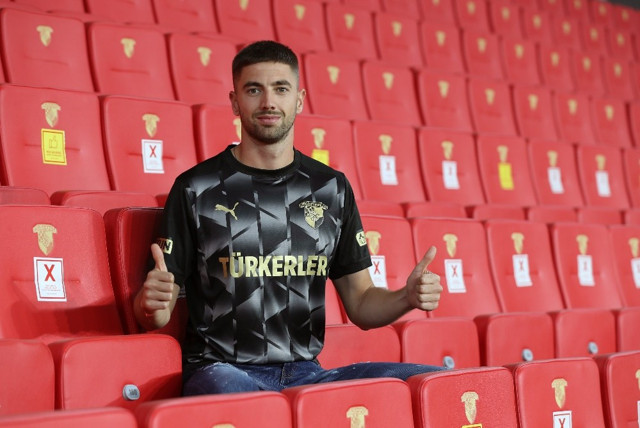 Marko Mihojevic Göztepe'yle 3+1 yıllık sözleşme imzaladı - Resim: 0