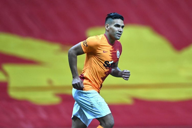 Galatasaray Falcao'dan kurtuluyor! İki talip birden - Resim: 1