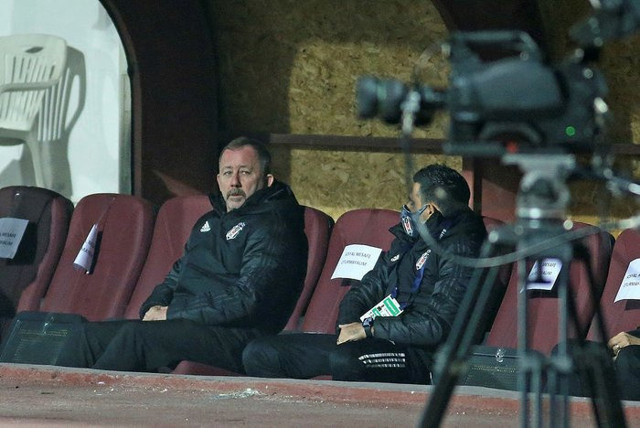 Sözleşme çıkışı sonrası Beşiktaş'tan Sergen Yalçın kararı - Resim: 0