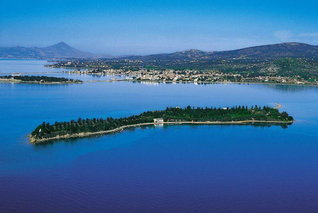 Ekonomik krizin pençesindeki Yunanistan adaları satılığa çıkardı - Resim: 0