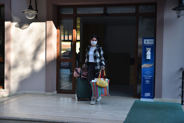 Karantinadaki üniversitelilere özel ilgi - Resim: 0