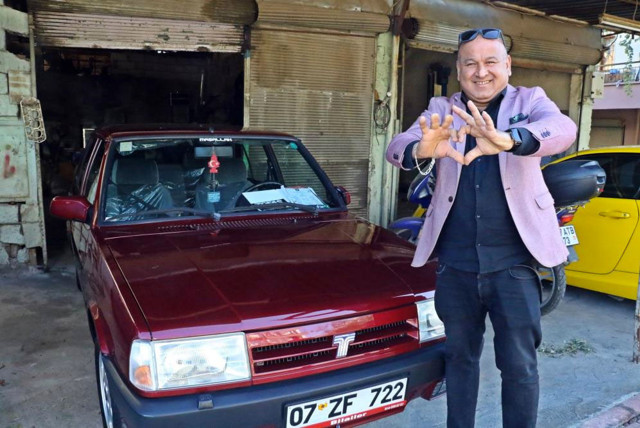 Vasiyetini çiğneyip 130 bine sattığı 1994 model Doğan'ı yeniden satın aldı aracı öptü ilk sözü bu oldu - Resim: 1