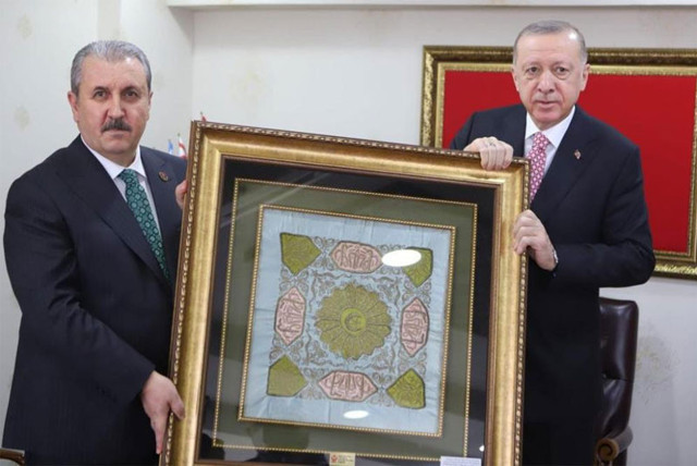 Cumhurbaşkanı Erdoğan'dan BBP lideri Destici'ye sürpriz ziyaret! Ne konuştukları belli oldu - Resim: 1