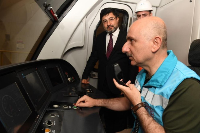 Bakan Karaismailoğlu test sürüşü yaptı, müjdeyi verdi: Ekim ayında hizmete açılacak! - Resim: 0