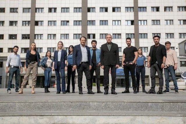 Arka Sokakların afişi yayınlandı ortalık karıştı! Kadroyu gören bu dizi biter dedi - Resim: 0