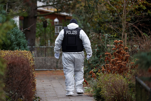 Almanya'da darbe hazırlığı! Darbenin lideri Hanedan varisi 13. Heinrich darbe sonrası kurşuna dizeceklermiş - Resim: 3