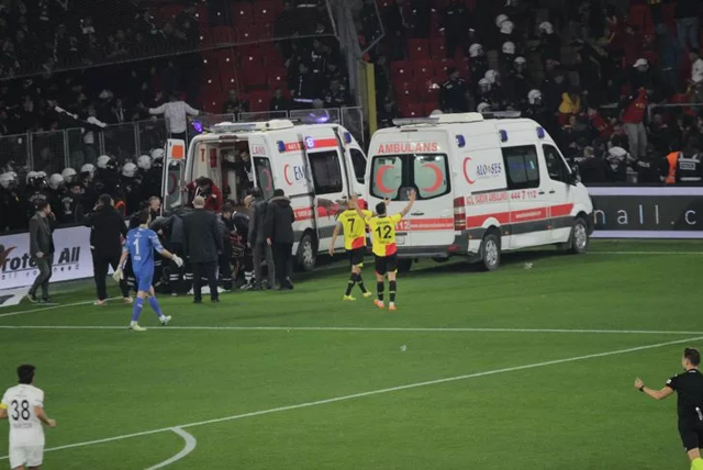TFF resmen açıkladı! Olaylı Göztepe Altay maçının faturası belli oldu - Resim: 4