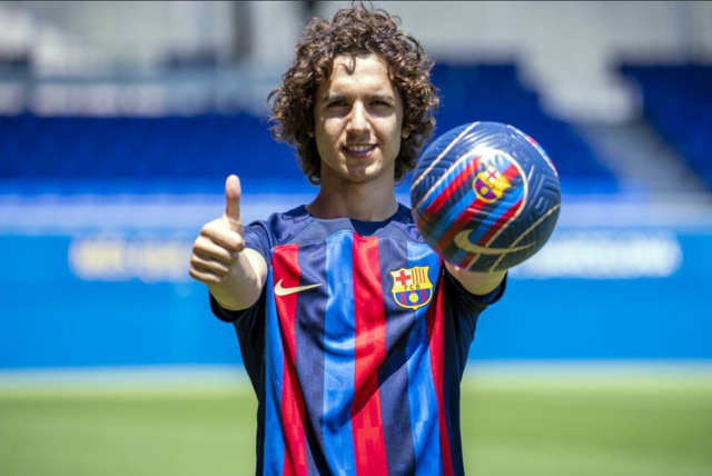 Fenerbahçe, Barcelona ile anlaştı! Yeni transfer İstanbul'a geliyor saati belli oldu - Resim: 1