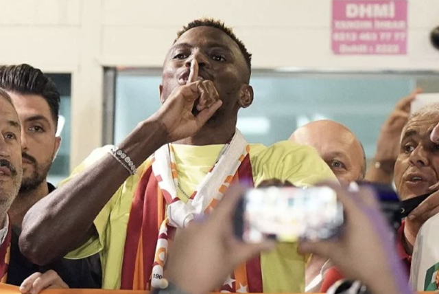 Galatasaray'ın Osimhen transferi dünya basınında: Bomba bir hamle - Resim: 0