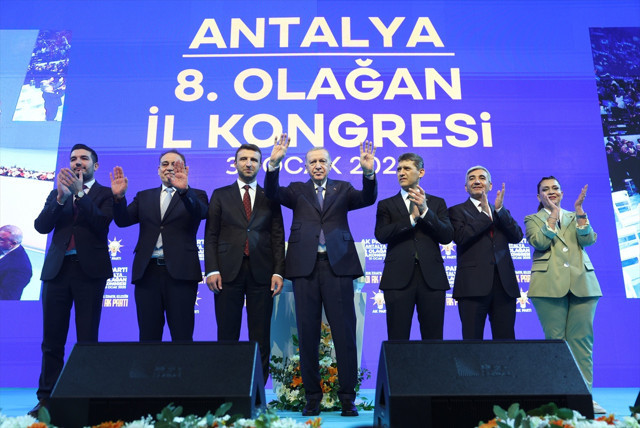 Cumhurbaşkanı Erdoğan, Özgür Özel'e yüklendi: "Oturduğu koltuğun hakkını veremedi" - Resim: 3