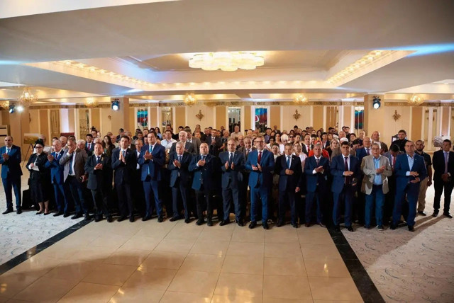 Almatı'da "Batı Azerbaycan'a Dönüş Çağrıları" temalı Kazakistan-Azerbaycan Uluslararası Forumu düzenlendi - Resim: 0