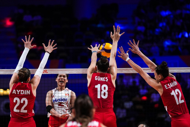 Filenin Sultanları final için sahada! Türkiye-Çin yarı final maçı canlı anlatım - Resim: 1