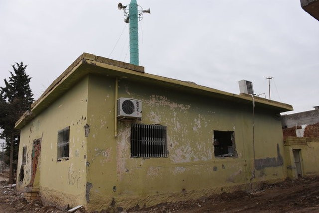 Teröristler cami ve okulları bu hale getirdi - Resim: 2