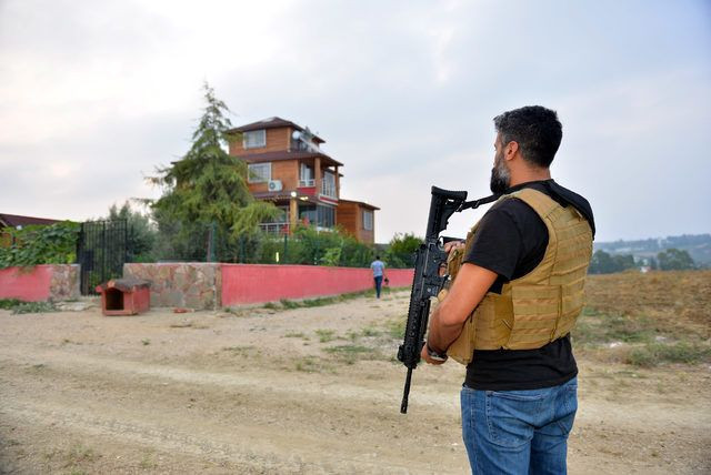 Organize işler! Emekli dul ve yetimleri dolandıran çetenin serveti dudak uçuklattı - Resim: 1