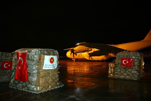 Türkiye'den Somali'ye tıbbi yardım - Resim: 0