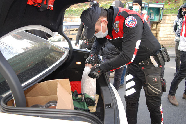 İstanbul'da 'Yeditepe Huzur' asayiş uygulaması yapılıyor! Didik didik aranıyorlar - Resim: 0