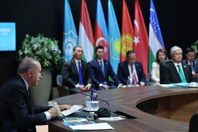 Cumhurbaşkanı Erdoğan Macaristan'da: "Gazze'de sivil halk adeta cehennemi yaşıyor" - Resim: 1