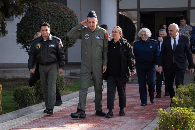 Milli Savunma Bakanlığı, engelli gencin pilotluk hayalini gerçekleştirdi - Resim: 2