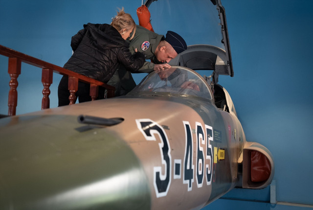 Milli Savunma Bakanlığı, engelli gencin pilotluk hayalini gerçekleştirdi - Resim: 3