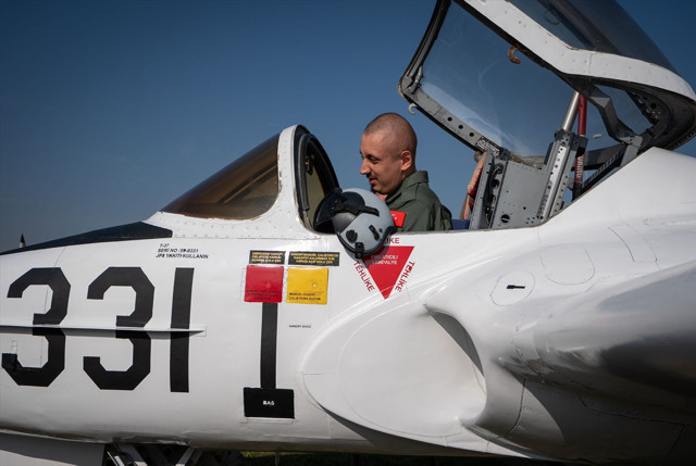 Milli Savunma Bakanlığı, engelli gencin pilotluk hayalini gerçekleştirdi - Resim: 5