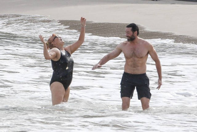 20. evlilik yıl dönümlerini denizde kutladılar - Resim: 4