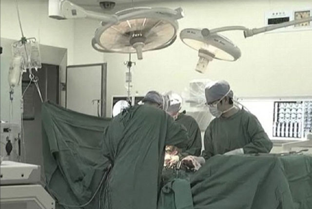 Eğlence için anüsüne öyle bir şey soktu ki hastanelik oldu! - Resim: 4