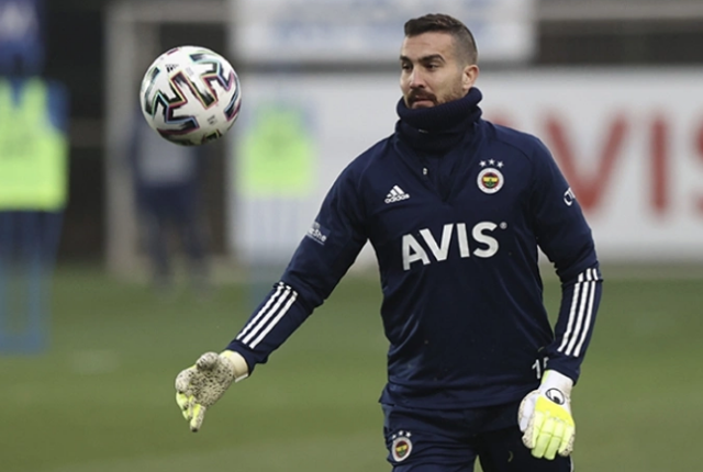 Erol Bulut yeni transferin biletini kesti: Taktiğime uymuyor - Resim: 0