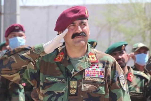 Afganistan Genelkurmay Başkanı kaçış sırasında beklerken görüntülendi - Resim: 1