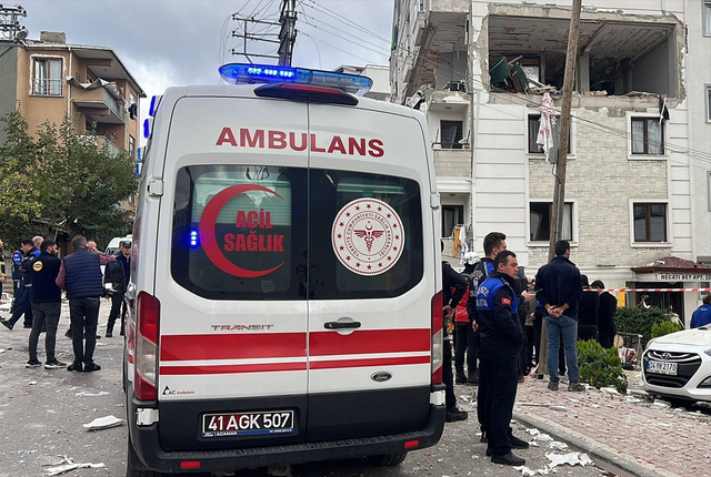Kocaeli'de doğal gaz patlaması! Yaralılar var - Resim: 0