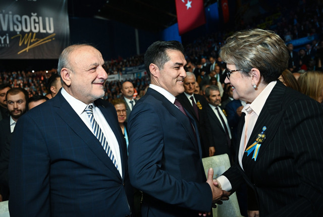 Dervişoğlu ve Akşener İyi Parti'nin 7. yaş kutlamasında yan yana - Resim: 3