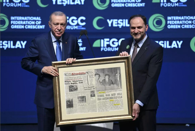 Cumhurbaşkanı Erdoğan'dan muhalefete tepki: Polisin üzerine otobüs süren şuursuz zihniyet - Resim: 0