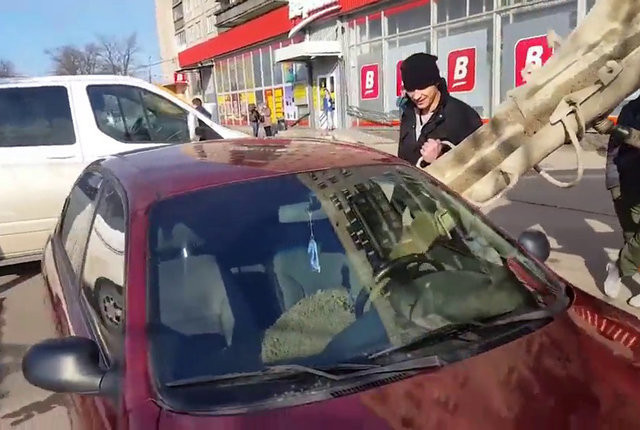 İhaneti affetmedi uluorta soydu saçından sürükleye sürükleye... - Resim: 3