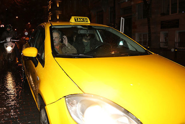 Haluk Bilginer hızlı çıktı çapkınlık turunda fena yakalandı  - Resim: 4