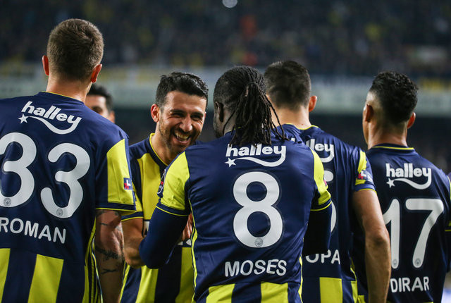 Ersun Yanal listeyi verdi! Fenerbahçe'de 8 isim yolcu - Resim: 2