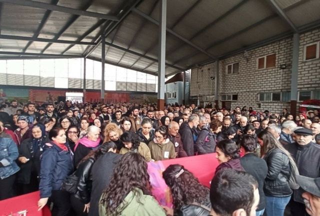 CHP İstanbul yöneticileri teröristin cenazesine katıldı - Resim: 0